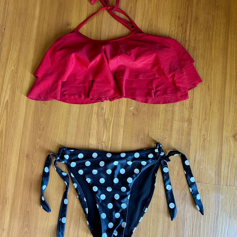 Women's swim suit